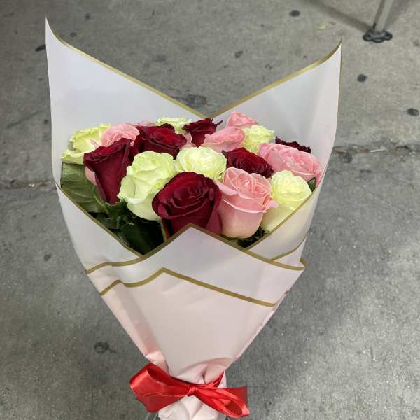 20 roses pink, white and red
