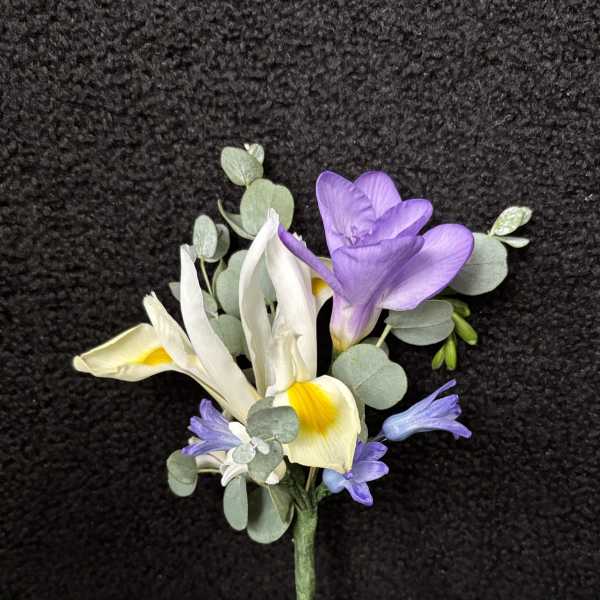 Whispering Garden Boutonniere