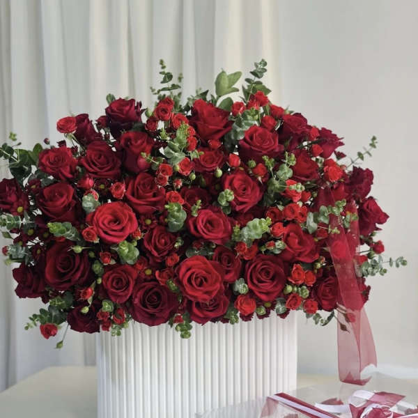 Luxury ceramic vase any colors