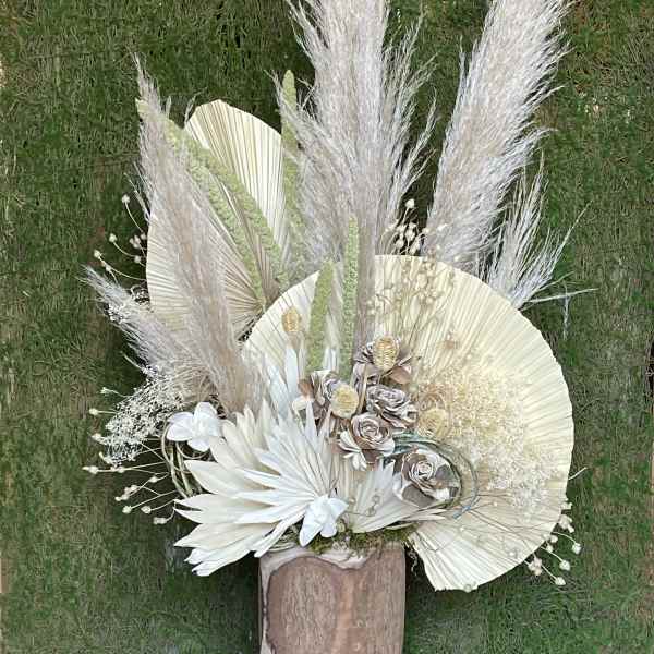 Dried Neutral Arrangement