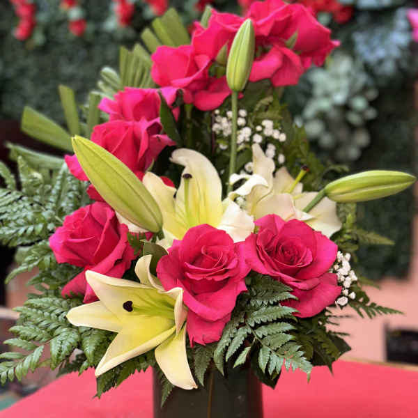 Moon Shape Arrangement
