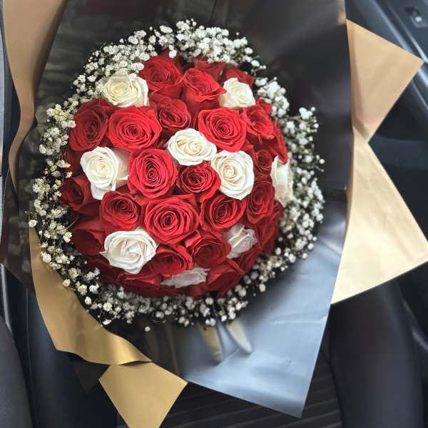 Red & White baby breath