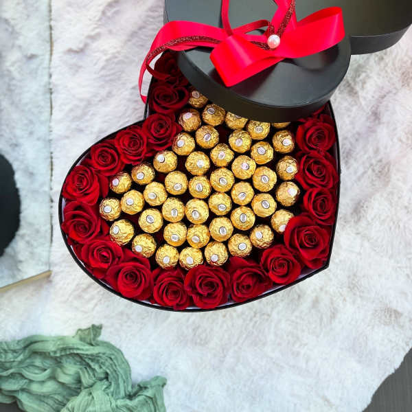 Chocolate Heart with Roses D