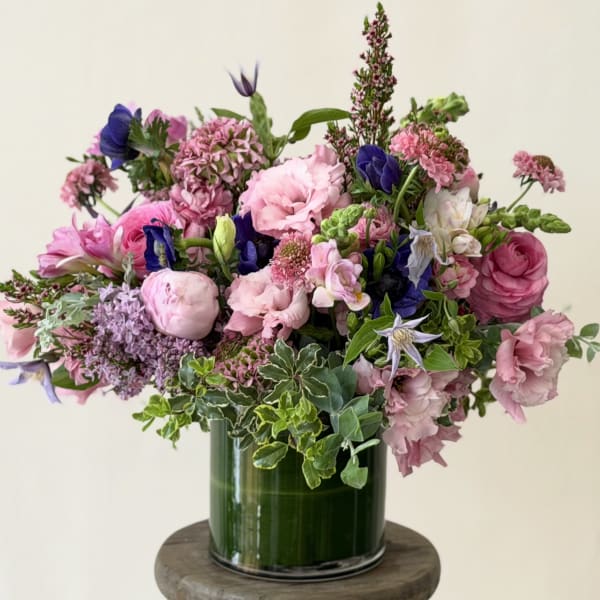 The say Hello to your new, little friend arrangement.
