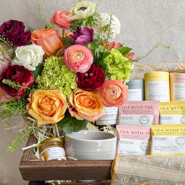 Flowers & Tea Gift Basket