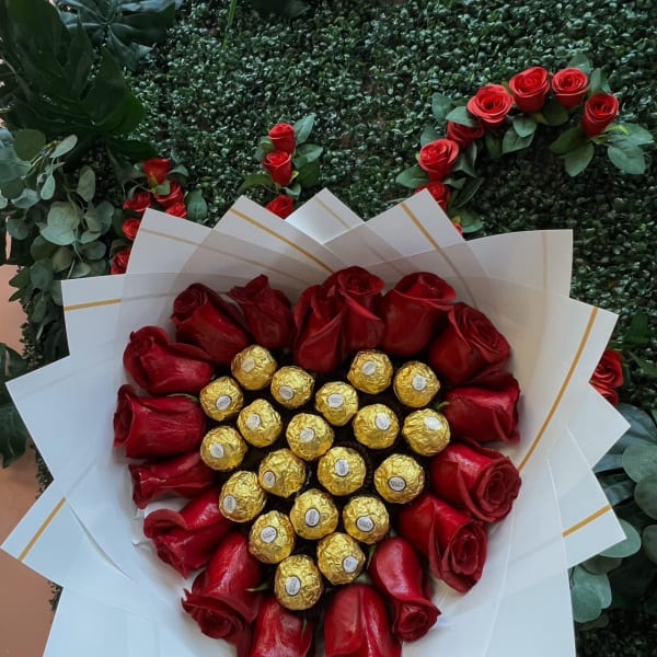 HEART CHOCOLATE BOUQUETE