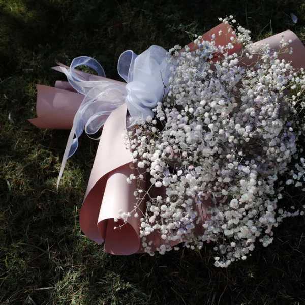 Cloud Kiss – Baby’s Breath Bouquet