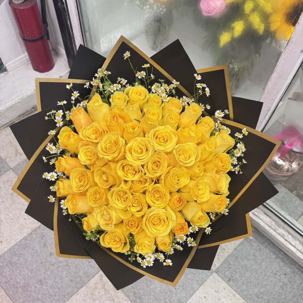 50 Yellow Roses Big Bouquet