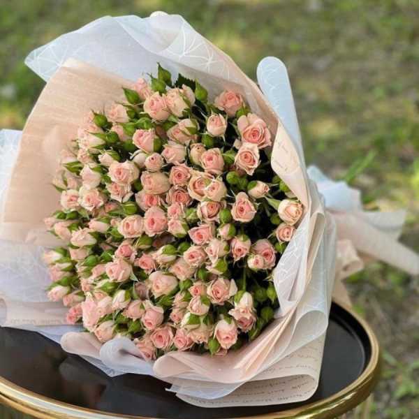 Blush Pink Spray Rose Bouquet
