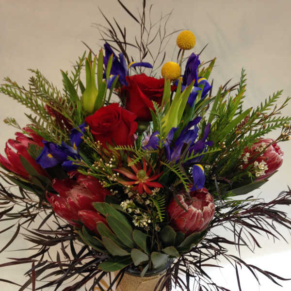 Protea Elegance. ( LONG LASTING)