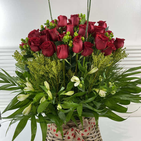70 long stem red Roses - Beverly Hills