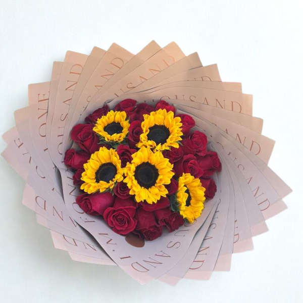 Red roses Sunflowers