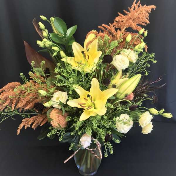 Large Bouquet with Seashells