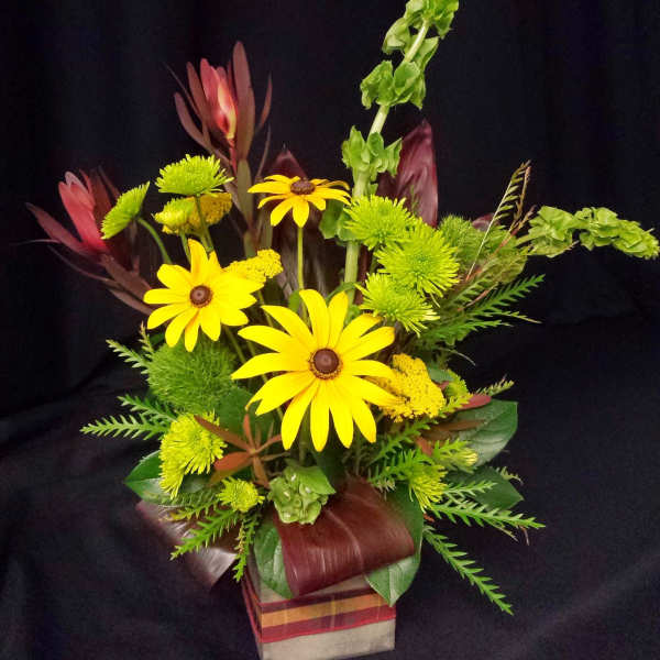 Wood box rustic flowers