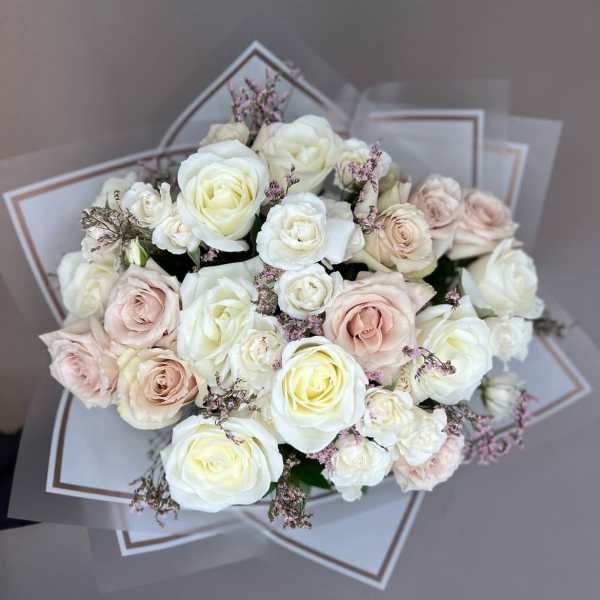 Soft mist bouquet