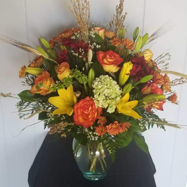 A Elegant Fall Arrangement