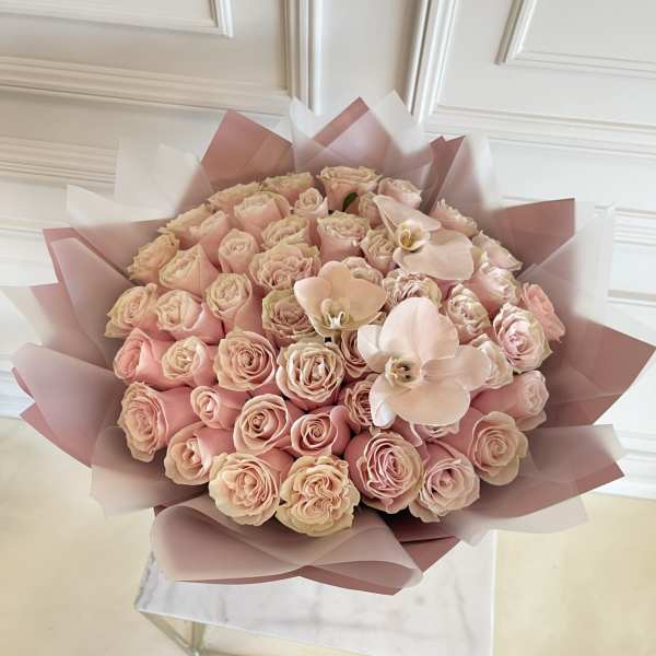 MFS 50 Pink Rose Bouquet (Orchids)