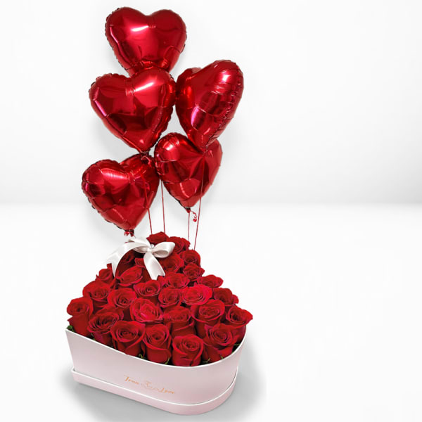 White Box heart & 5 balloon