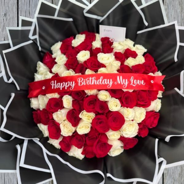 Classic White and Red Bouquet