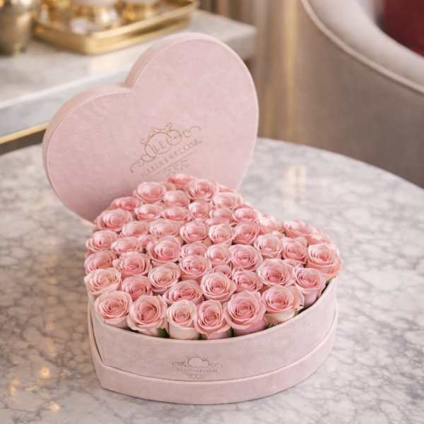 Velvet Passion — 45-50 Fresh Pink Roses