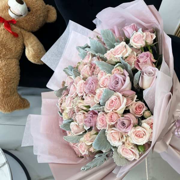 Bouquet designer choose every time different