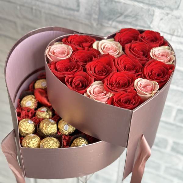 Two layer roses and chocolates box