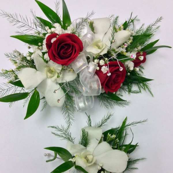 Corsage and Boutonniere ( BC11)