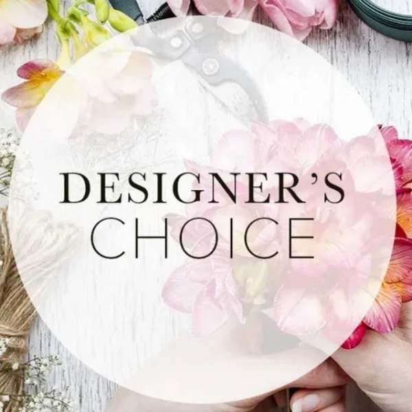Round floral design with pink and white petals and the words "Designer’s Choice"