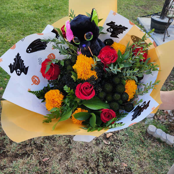 Rose Designer's Choice Halloween wrapped bouquet