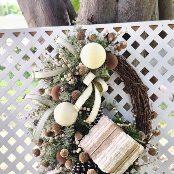 Natural present grapevine wreath