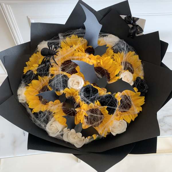 MFS SUNFLOWER X ROSE HALLOWEEN BOUQUET
