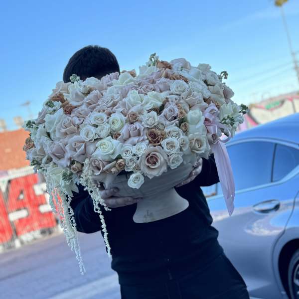 The neutral rose queen
