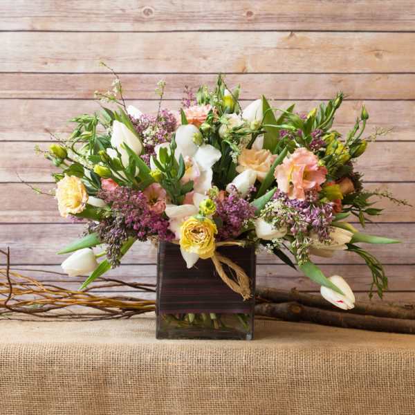 WILD GARDEN ARRANGEMENT