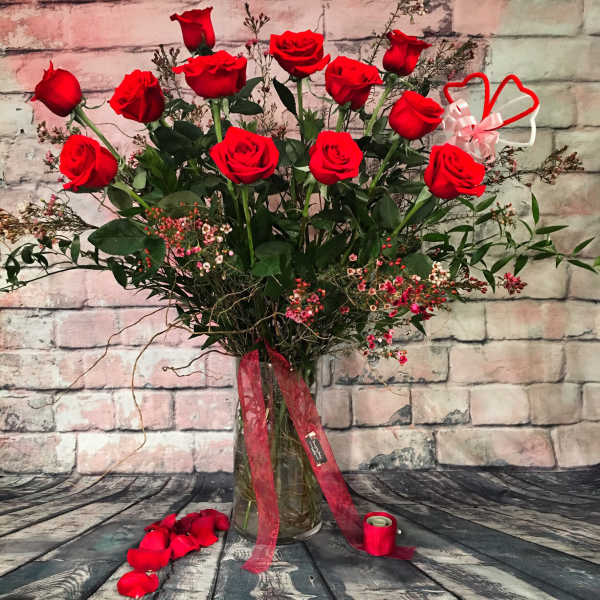 ULTIMATELY LOVED / RED COLOR ROSES