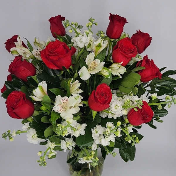 BE MINE (Dozen roses)