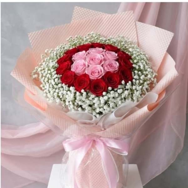 A charming Rose wrapped Bouque