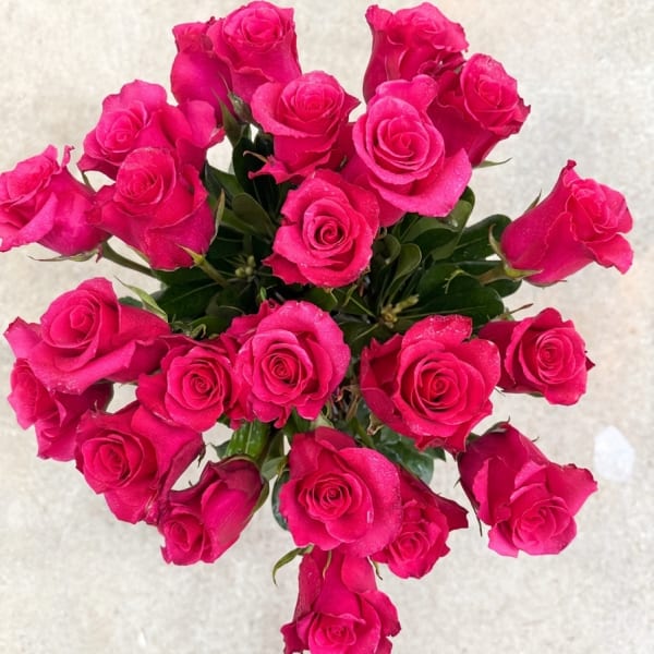 Two Dozen Pink Roses Bouquet – 24 Fresh Premium Roses in Vase