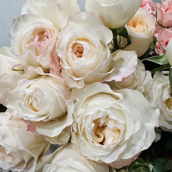 Designer’s Choice/ Premium Vase Arrangement ( White Flowers)