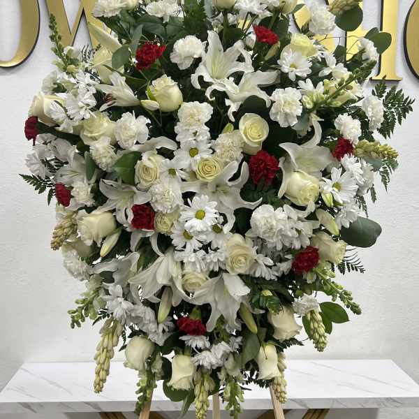 Médium Spray With Mixed Flowers