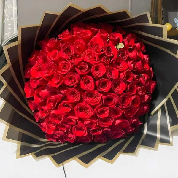 Buchon Bouquet 100 Roses
