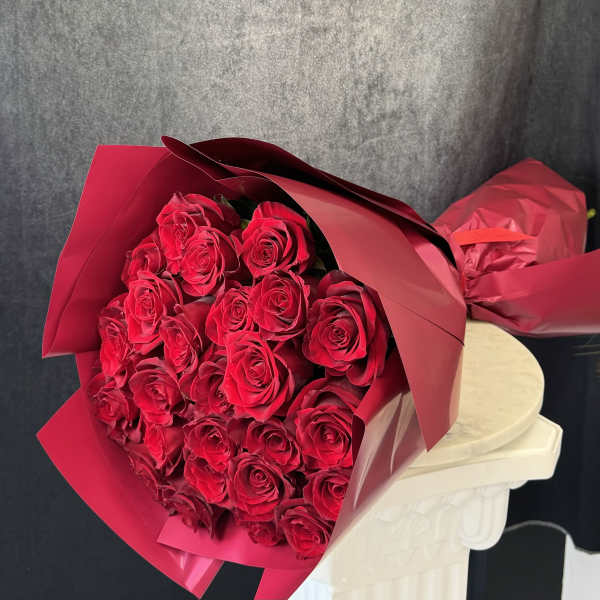 25 red roses wrapped