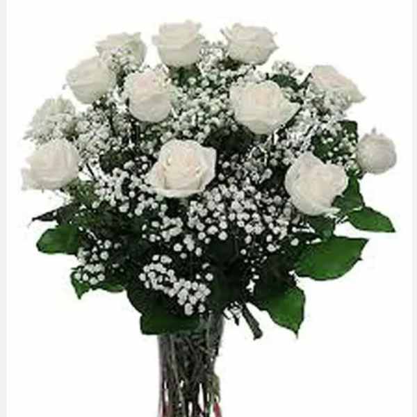 Bouquet of white roses with baby's breath