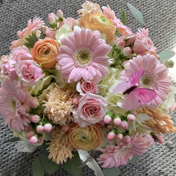 Pink and peach mixed bouquet with gerbera daisies and roses
