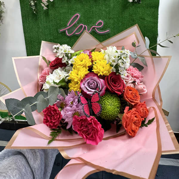 Mix loose bouquet