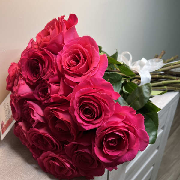 Hot Pink Roses Organic Bouquet