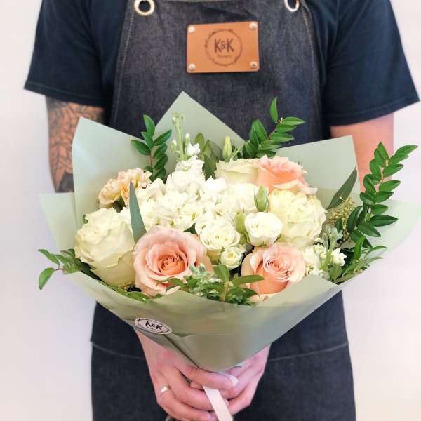 Small Bouquet Peach and White