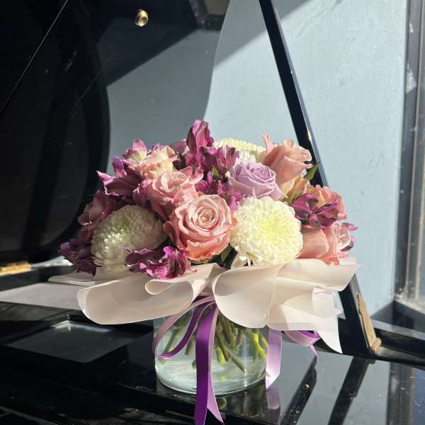 Round Vase arrangement