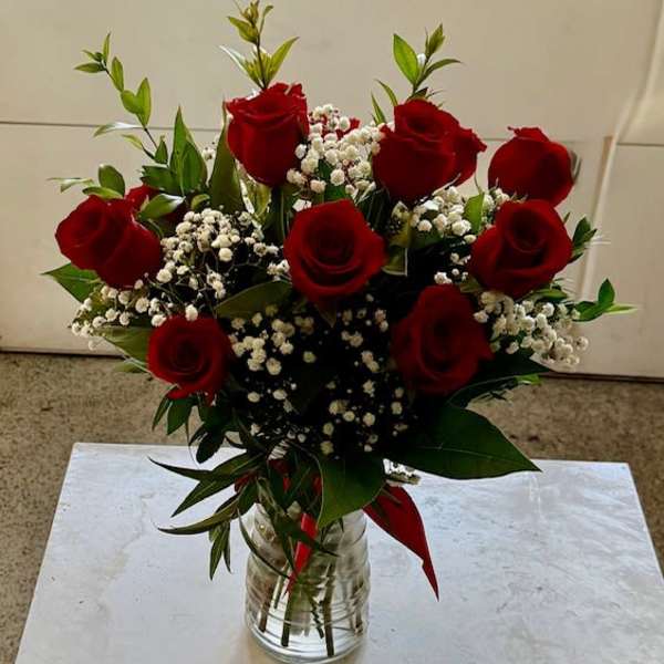 Always On My Mind - Classic 1 dozen long stem red roses with baby's breath