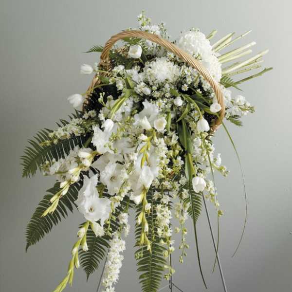 Garden Gathered Basket Standing Spray