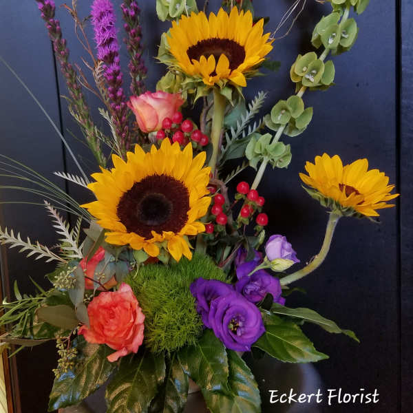 Eckert Florist's Stylish Sunflower Bouquet